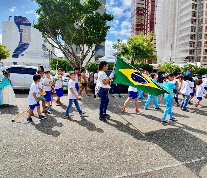 66AE6F6F-F693-46BC-93F2-1A048E6DE9AF